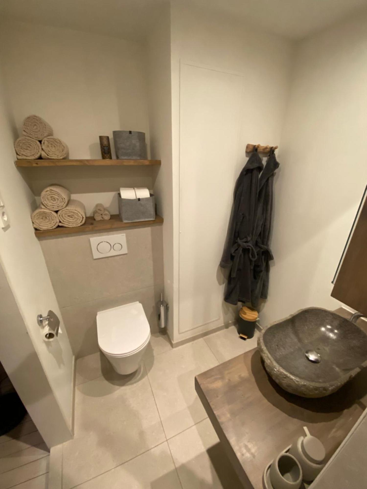 B&B Appartement Rebel And Moon In Het Centrum Van Alblasserdam Ngoại thất bức ảnh