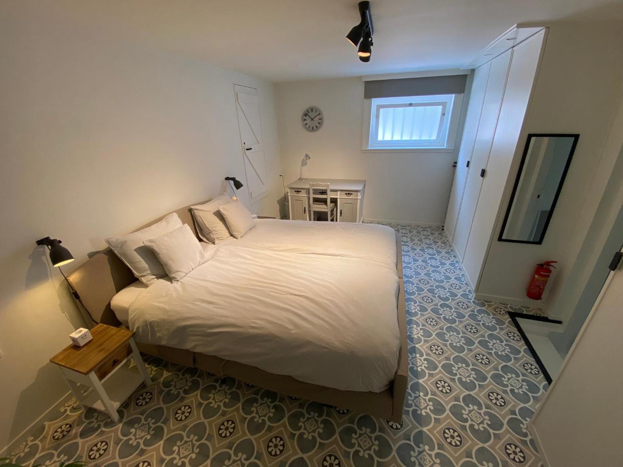 B&B Appartement Rebel And Moon In Het Centrum Van Alblasserdam Ngoại thất bức ảnh